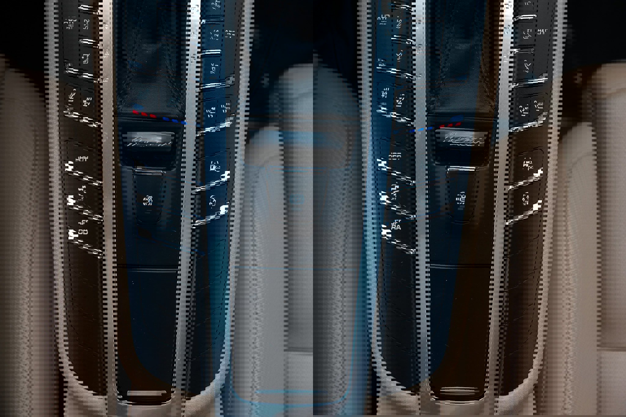 Used 2020 Porsche Macan image 44