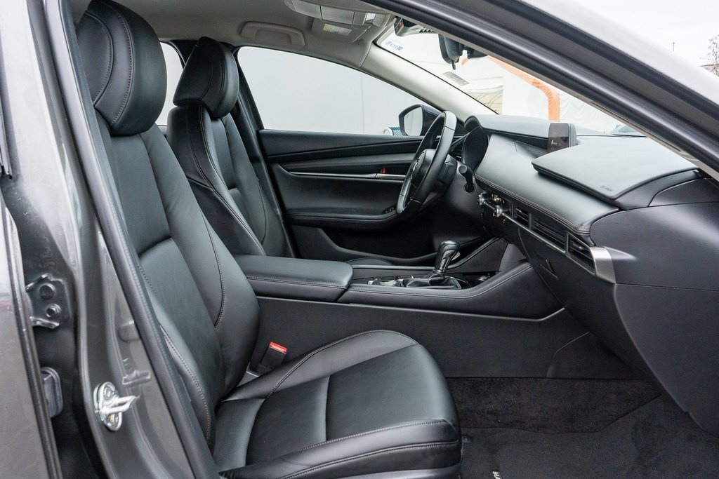 Used 2025 MAZDA MAZDA3 s image 17