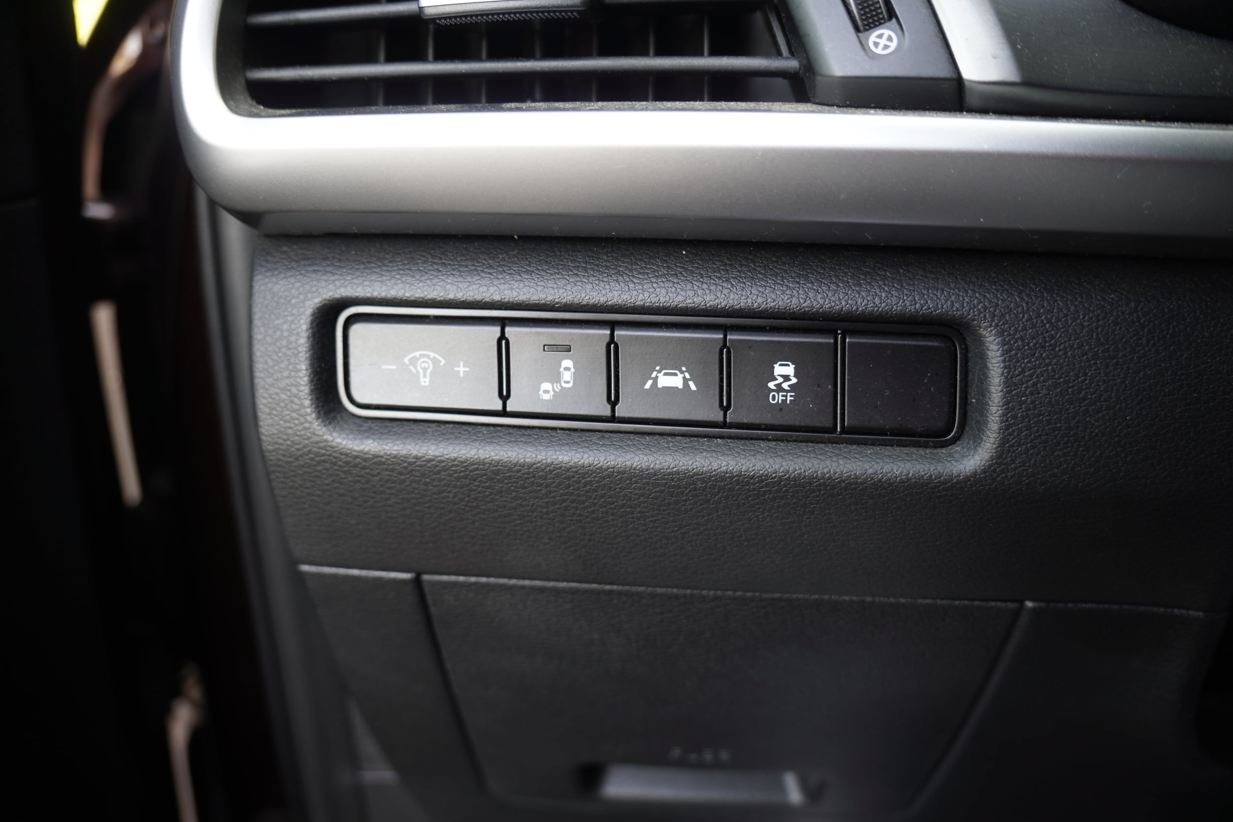 Used 2020 Kia Telluride S AWD/4WD image 28