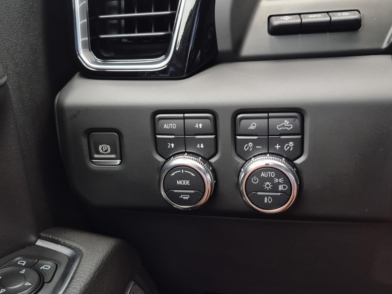 Used 2022 GMC Sierra 1500 Denali w/ Denali Reserve Package AWD/4WD image 20