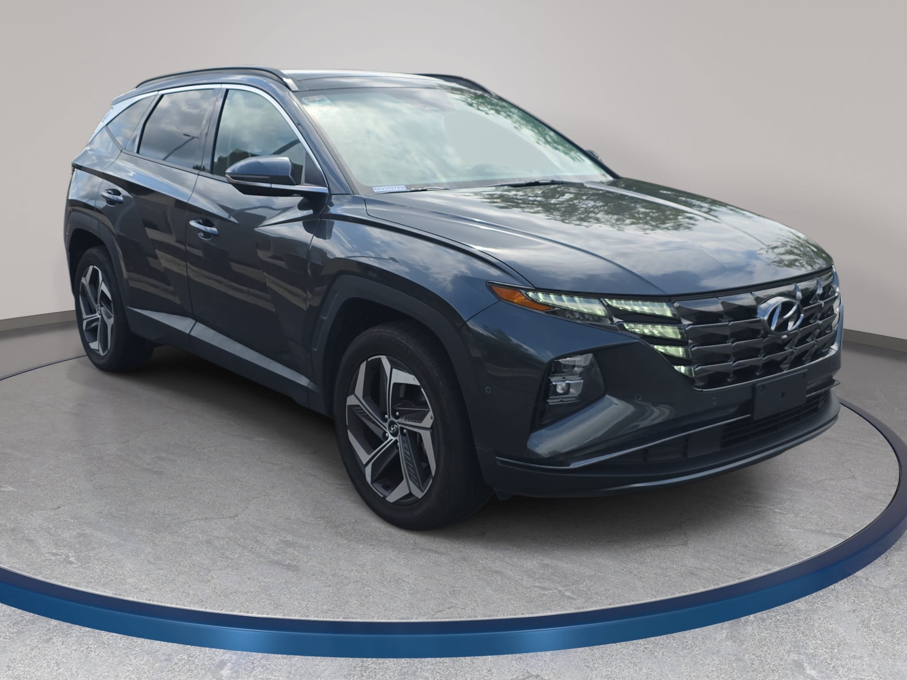 Used 2024 Hyundai Tucson Limited AWD/4WD image 3
