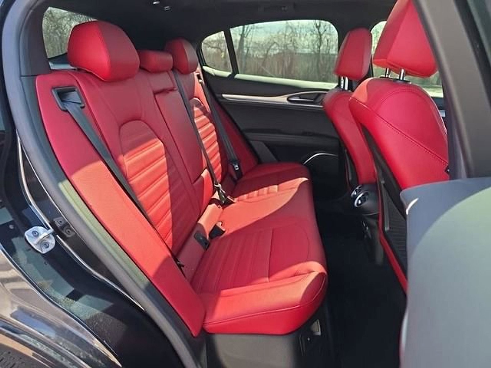 Used 2023 Alfa Romeo Stelvio Veloce image 10