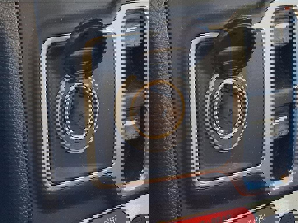 Used 2018 Jeep Wrangler Unlimited Rubicon image 18