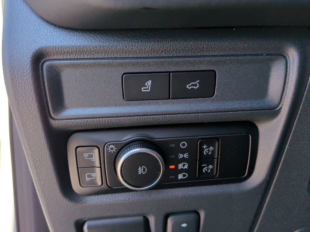 Used 2024 Ford Expedition Platinum image 16