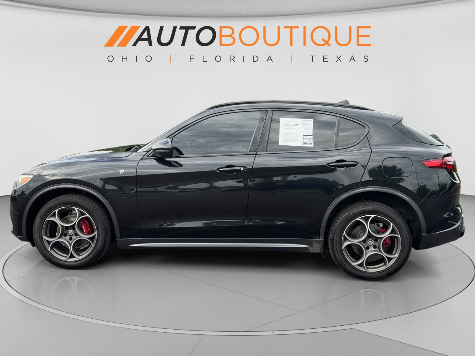 Used 2023 Alfa Romeo Stelvio Ti w/ Active Assist Plus Package AWD/4WD image 2