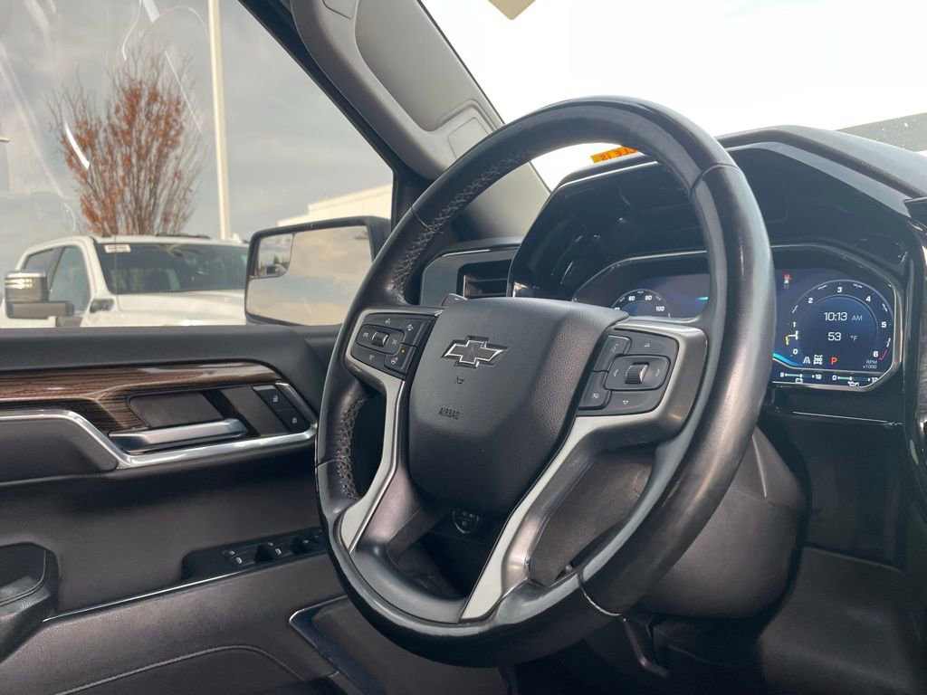 Used 2023 Chevrolet Silverado 1500 LT Trail Boss w/ Convenience Package II image 30