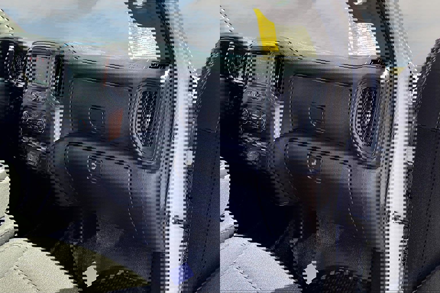 Used 2025 Chevrolet Silverado 2500 W/T w/ Snow Plow Prep/Camper Package image 16