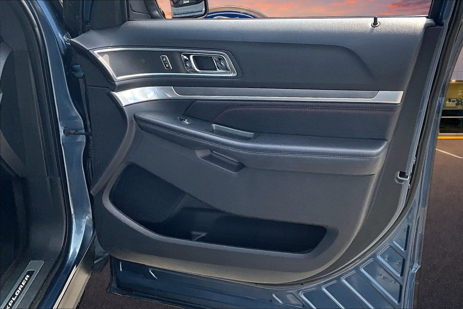 Used 2018 Ford Explorer Sport AWD/4WD image 22