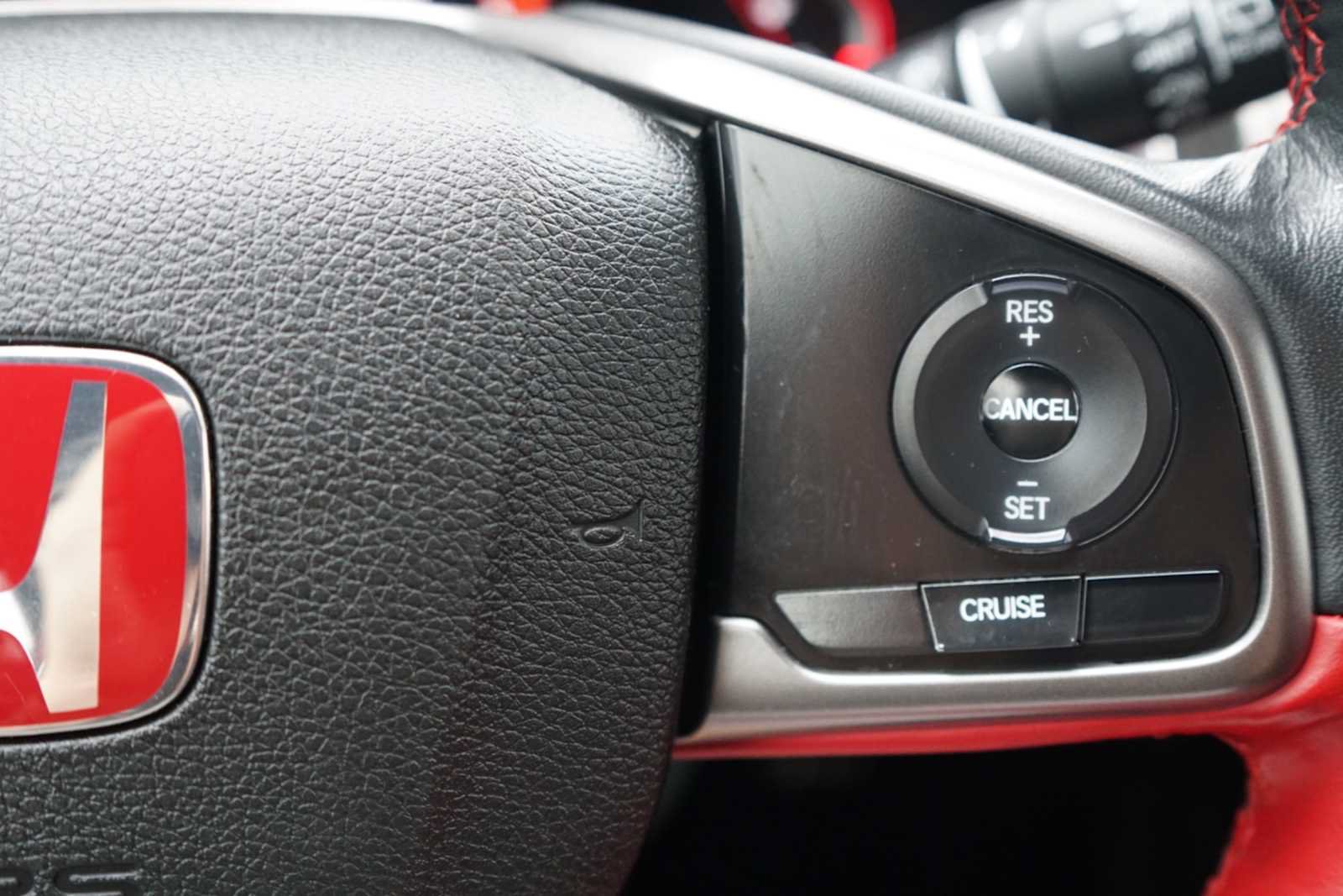 Used 2018 Honda Civic Type R image 15