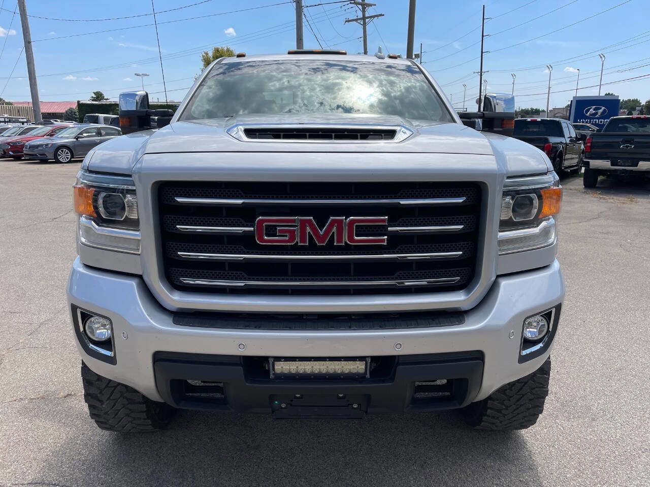 Used 2019 GMC Sierra 3500 Denali w/ Duramax Plus Package image 9