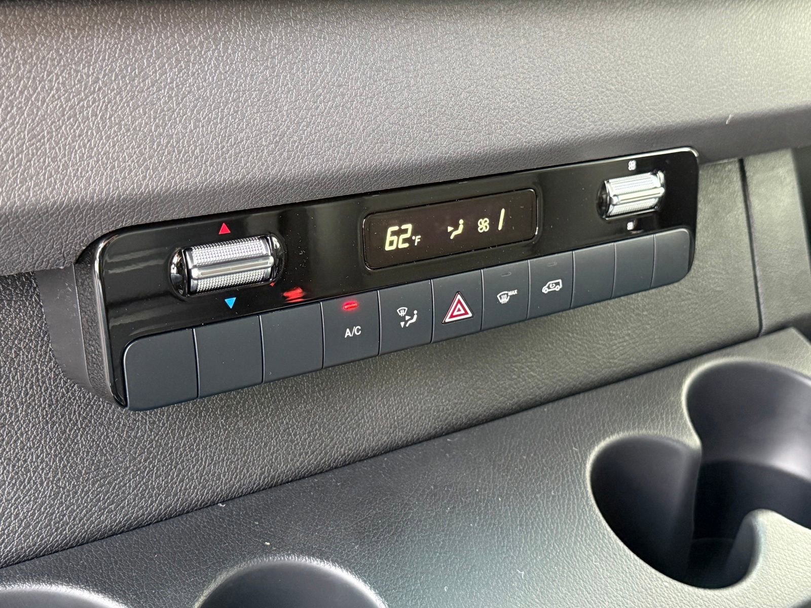 New 2025 Mercedes-Benz Sprinter 2500 image 28