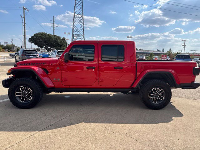 Used 2025 Jeep Gladiator Mojave AWD/4WD image 4