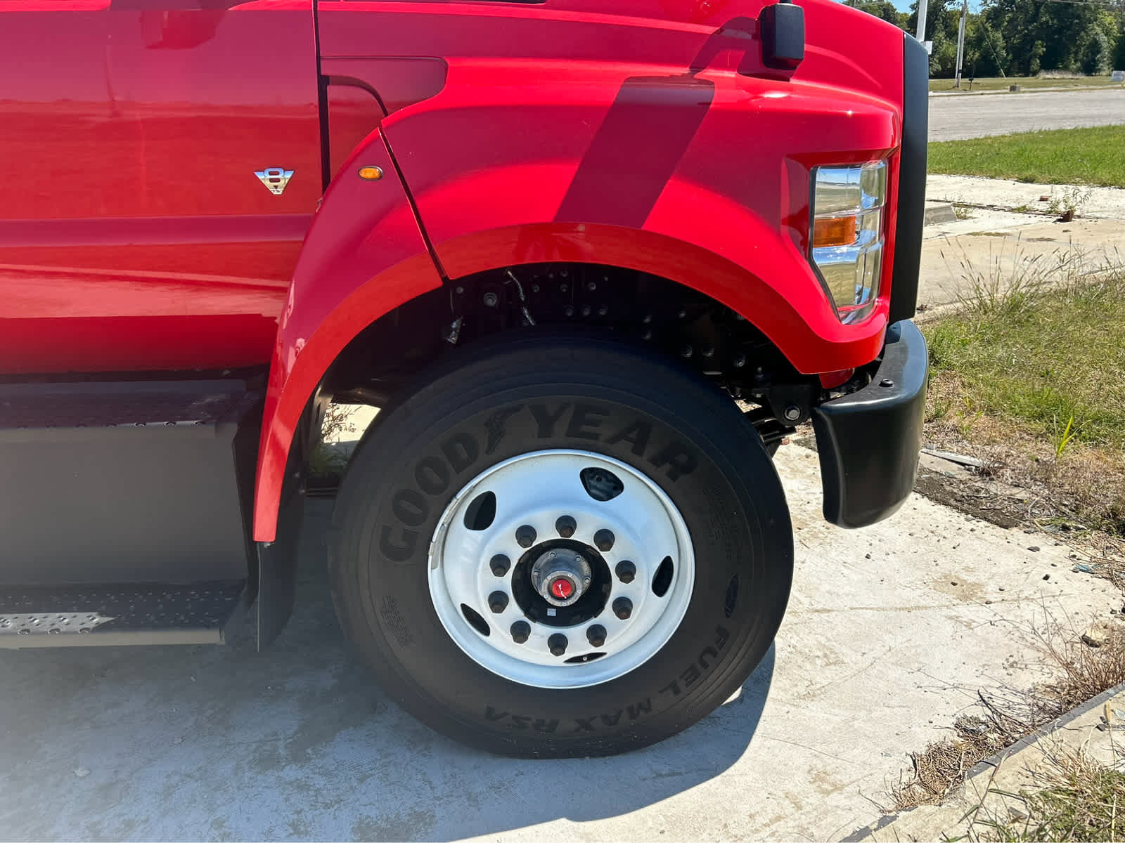 Used 2026 Ford F750 2WD Crew Cab Super Duty image 28