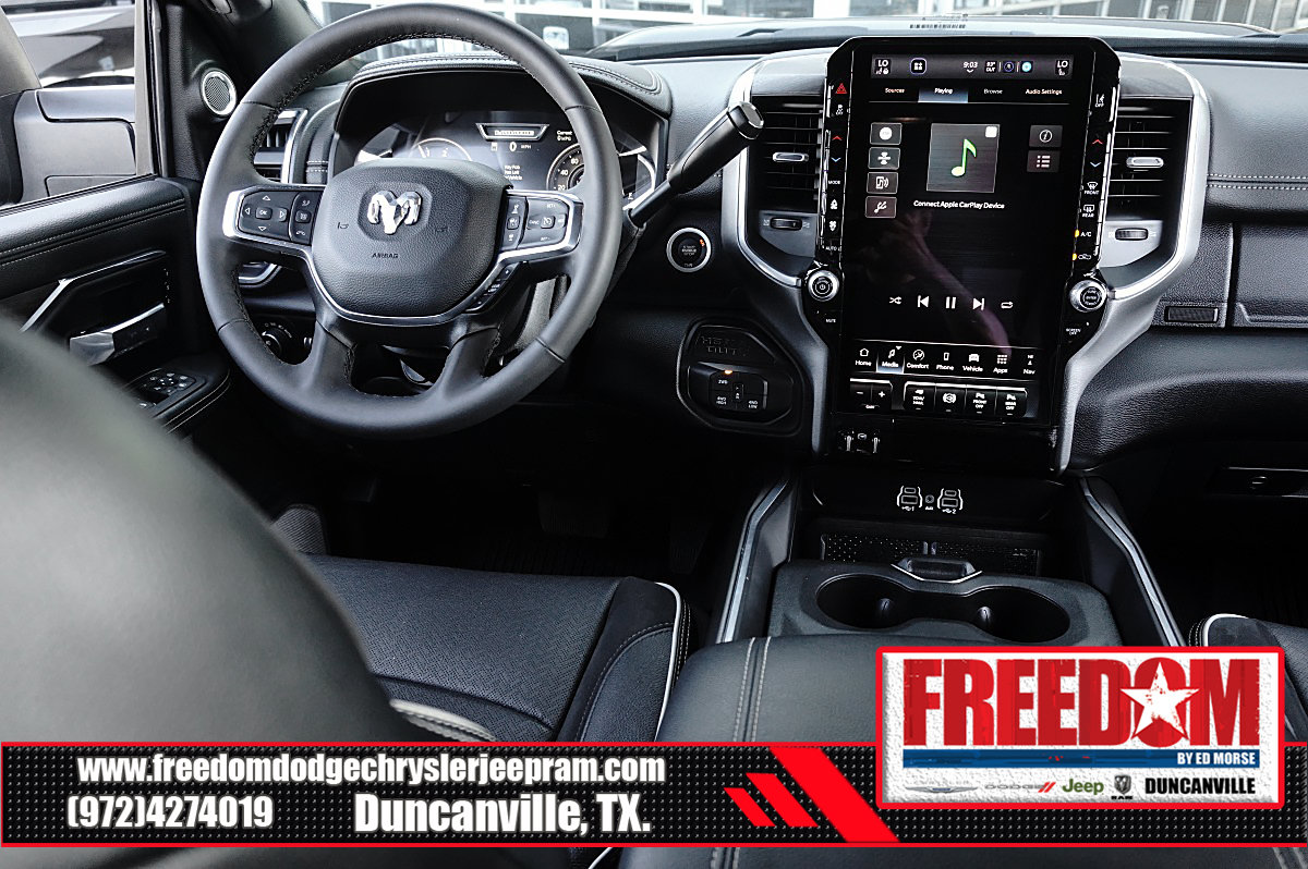 Used 2025 RAM 2500 Laramie AWD/4WD image 17
