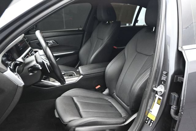Used 2021 BMW 330i xDrive Sedan w/ Premium Package AWD/4WD image 5