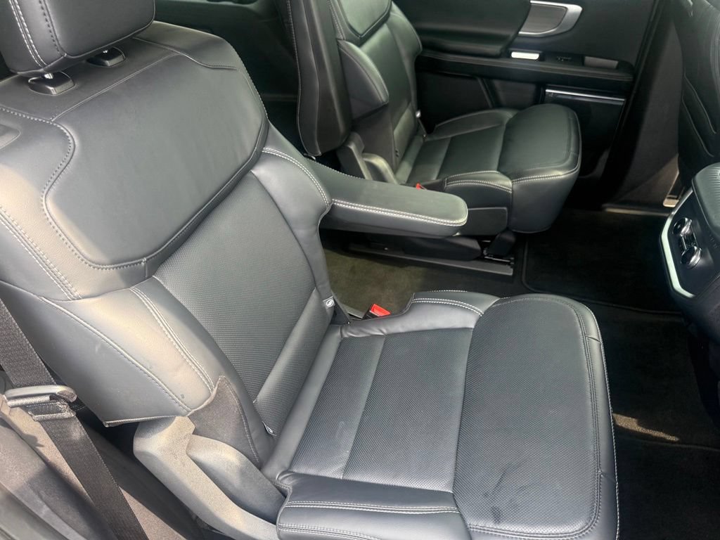 Used 2025 Ford Expedition Platinum AWD/4WD image 65