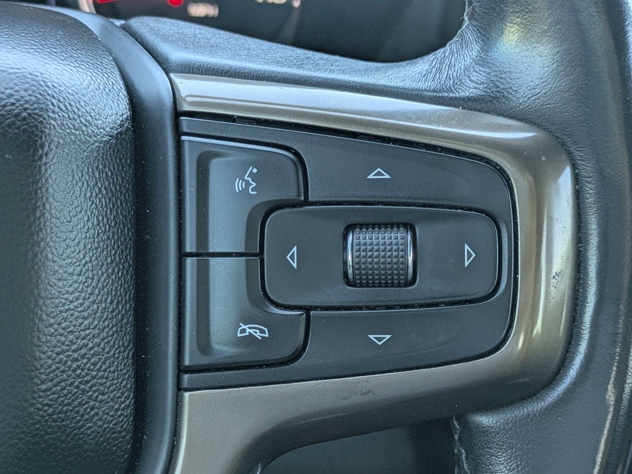 Used 2023 Chevrolet Silverado 3500 High Country AWD/4WD image 25