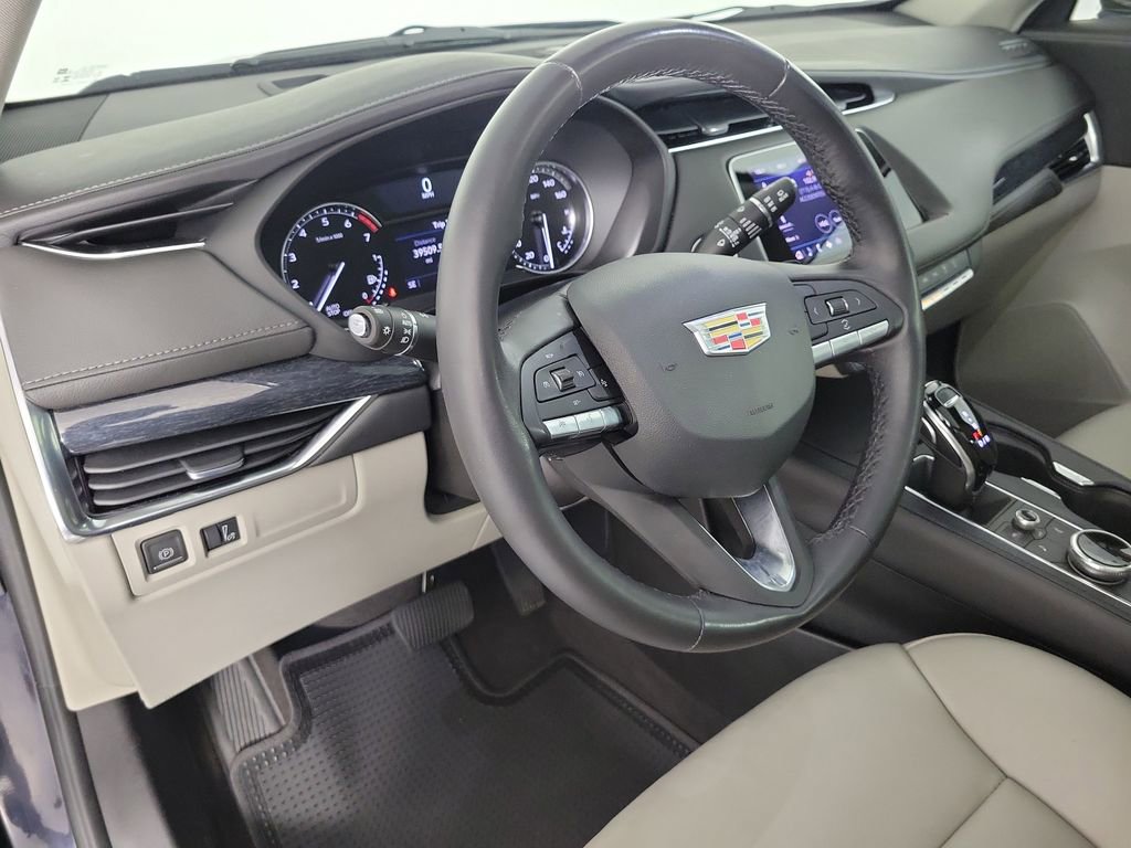 Certified 2023 Cadillac XT4 Premium Luxury image 18
