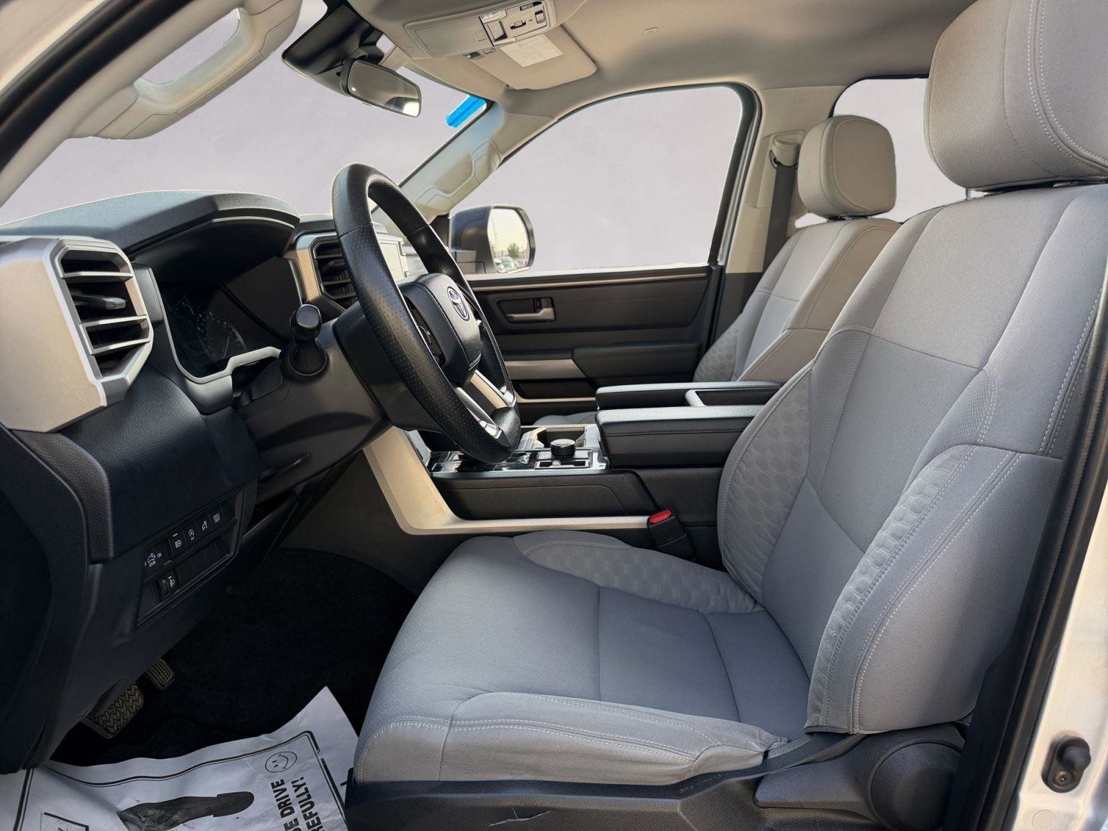 Used 2022 Toyota Tundra SR5 AWD/4WD image 9