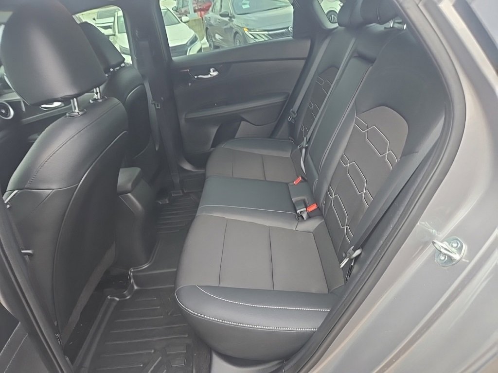 Used 2024 Kia Forte GT-Line image 24