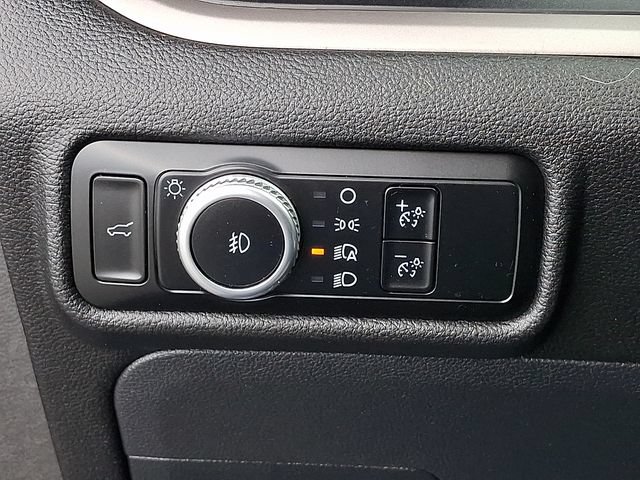 Used 2023 Ford Explorer XLT w/ Equipment Group 202A RWD image 27