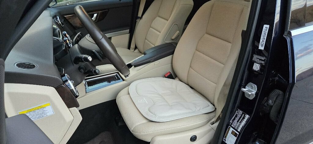 Used 2014 Mercedes-Benz GLK 250 BlueTEC 4MATIC image 12