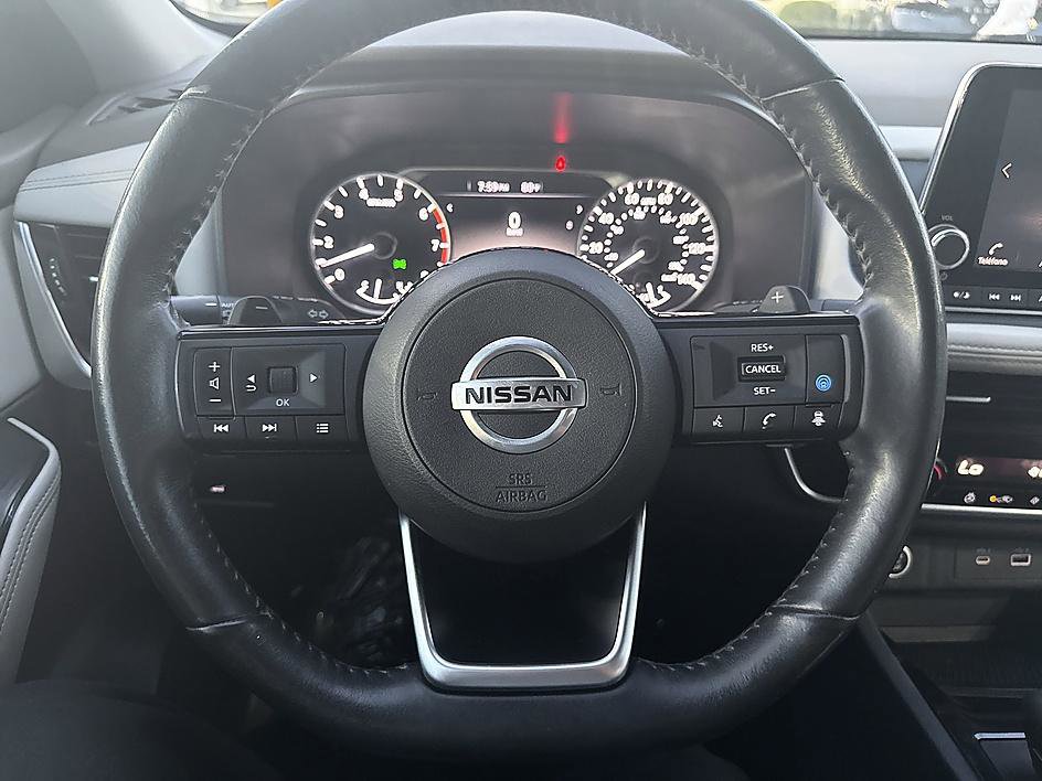 Certified 2021 Nissan Rogue SV w/ Premium Package FWD image 17