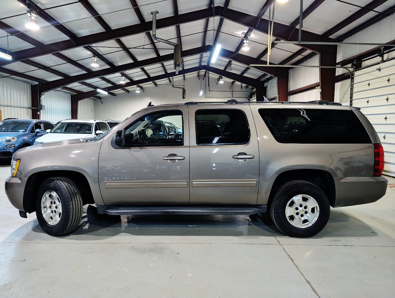 Used 2014 Chevrolet Suburban LT AWD/4WD image 3