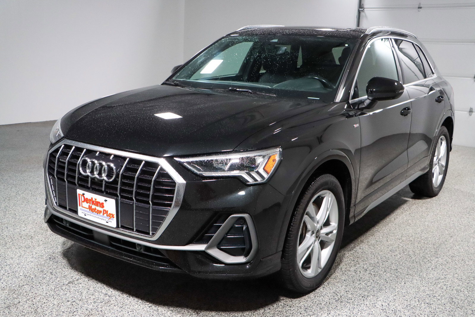Used 2022 Audi Q3 2.0T Premium Plus w/ Premium Plus Package image 32