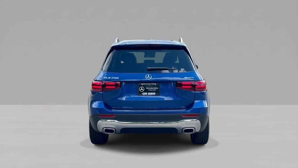 New 2026 Mercedes-Benz GLB 250 4MATIC image 7