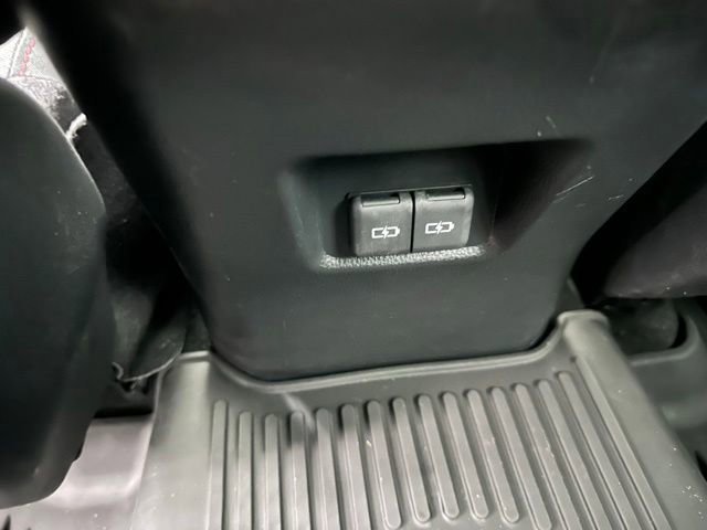 Used 2024 Toyota RAV4 SE w/ Weather & Moonroof Package AWD/4WD image 18