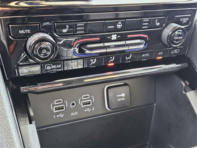 Used 2023 Jeep Grand Cherokee Limited image 18