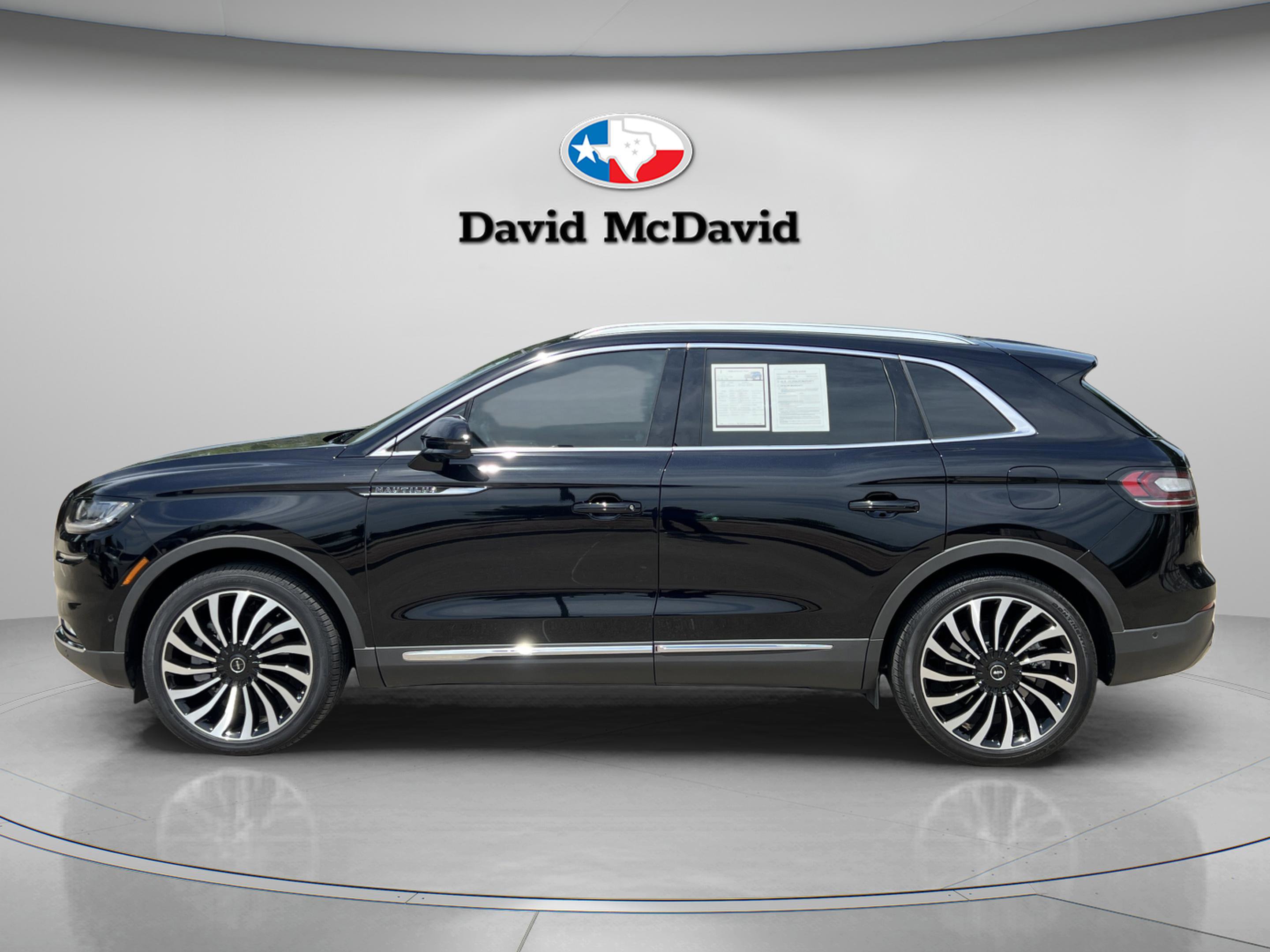 Certified 2023 Lincoln Nautilus Black Label w/ Cargo Utility Package AWD/4WD image 4