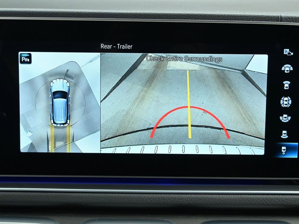 Used 2023 Mercedes-Benz GLE 450 4MATIC w/ AMG Line Exterior image 36