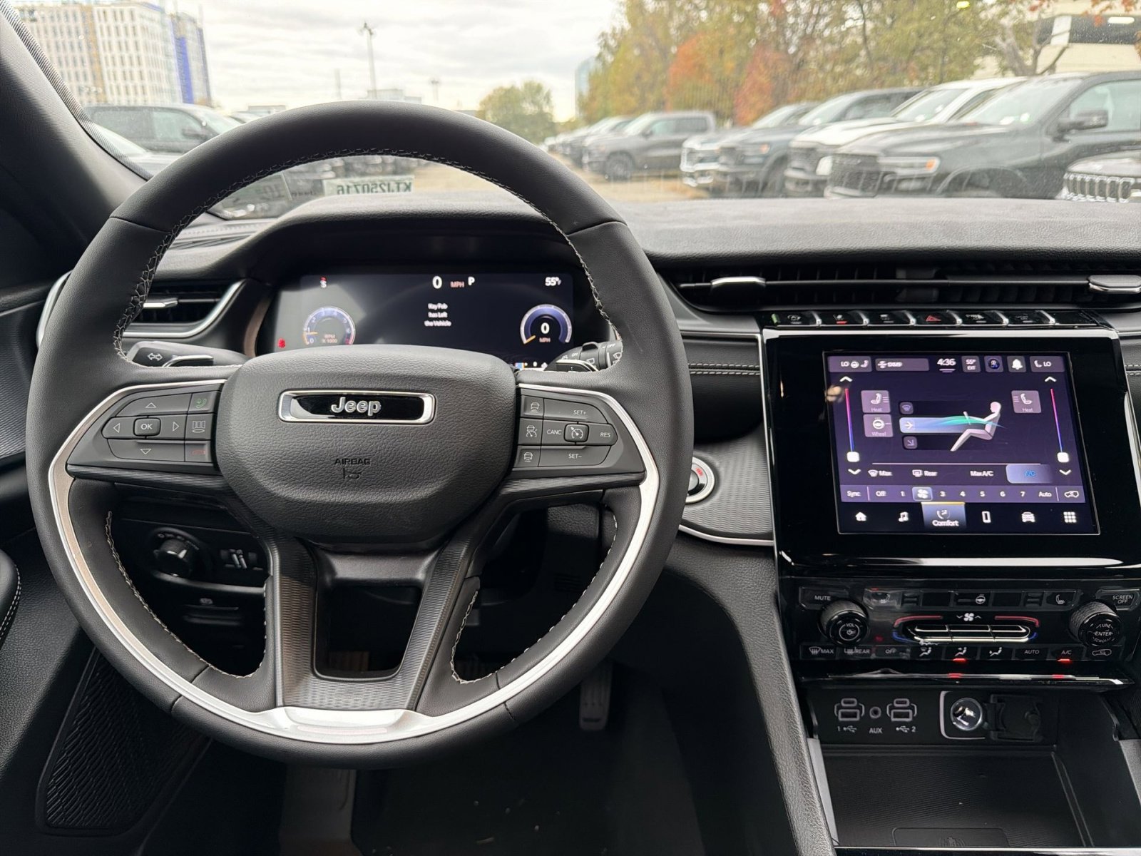 New 2025 Jeep Grand Cherokee Laredo image 16