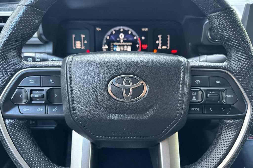 Certified 2026 Toyota Tacoma SR5 AWD/4WD image 21