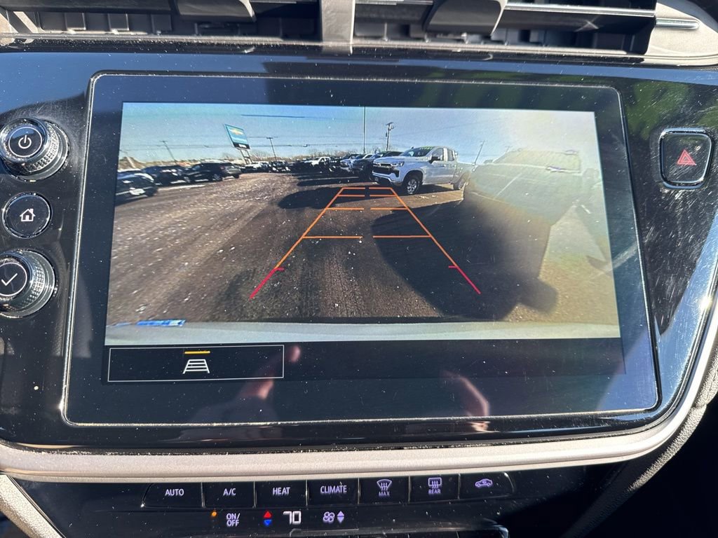 Used 2023 Chevrolet Bolt EUV LT image 27