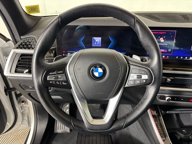 Used 2024 BMW X5 xDrive40i w/ Premium Package image 12