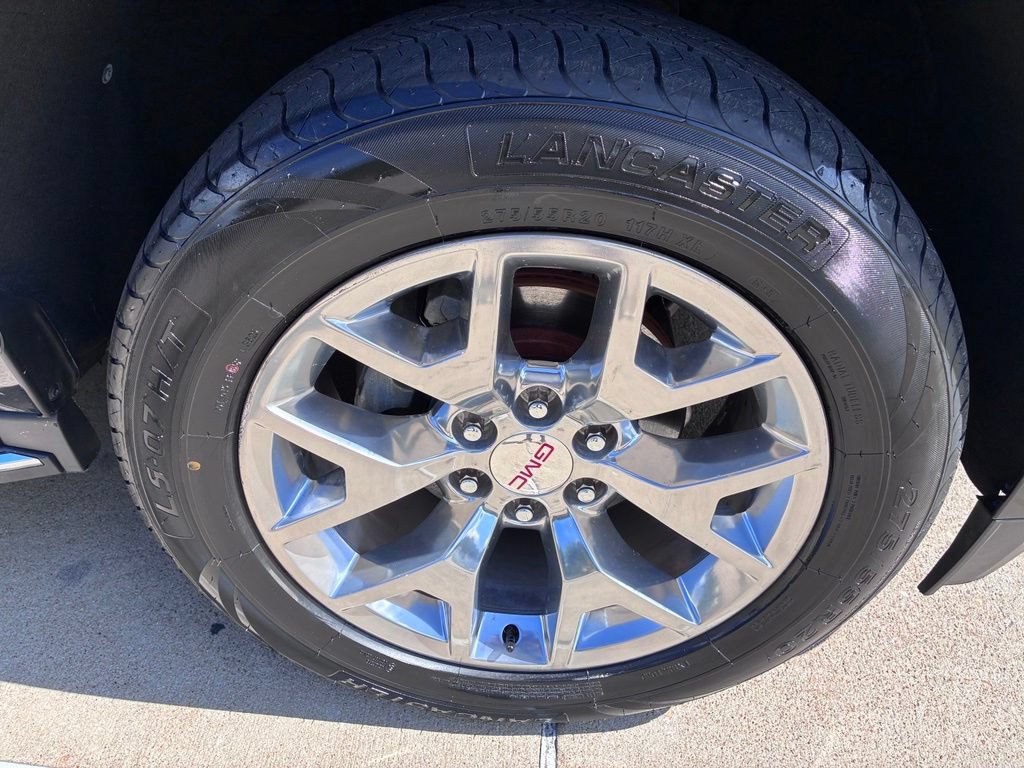 Used 2018 GMC Yukon SLE w/ SLE Value Package RWD image 3