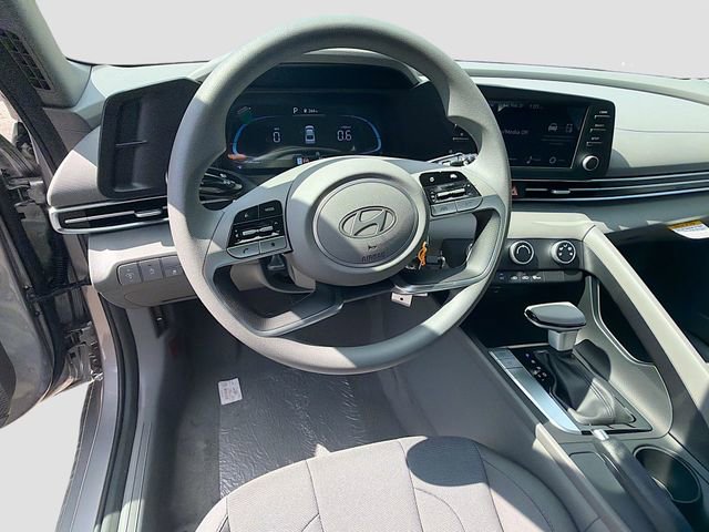 New 2026 Hyundai Elantra SE w/ Cargo Package FWD image 11