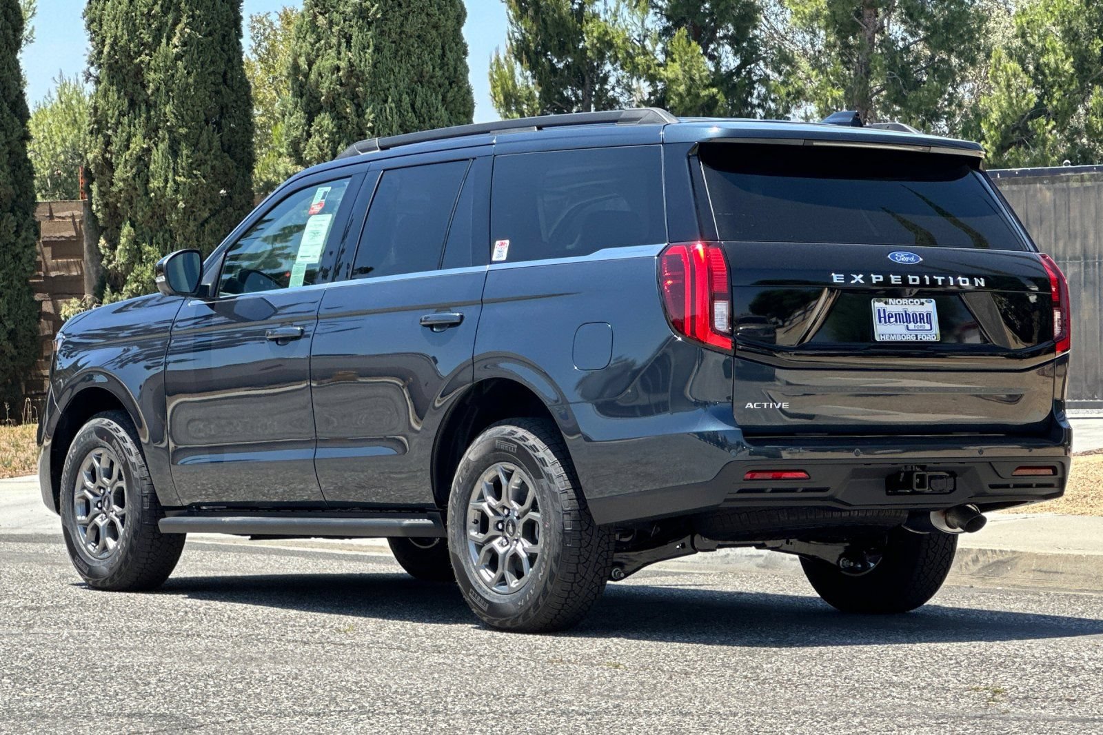 New 2026 Ford Expedition Active RWD image 6