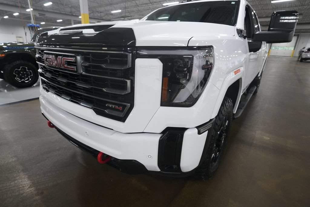 Used 2025 GMC Sierra 2500 AT4 w/ AT4 Preferred Package AWD/4WD image 21