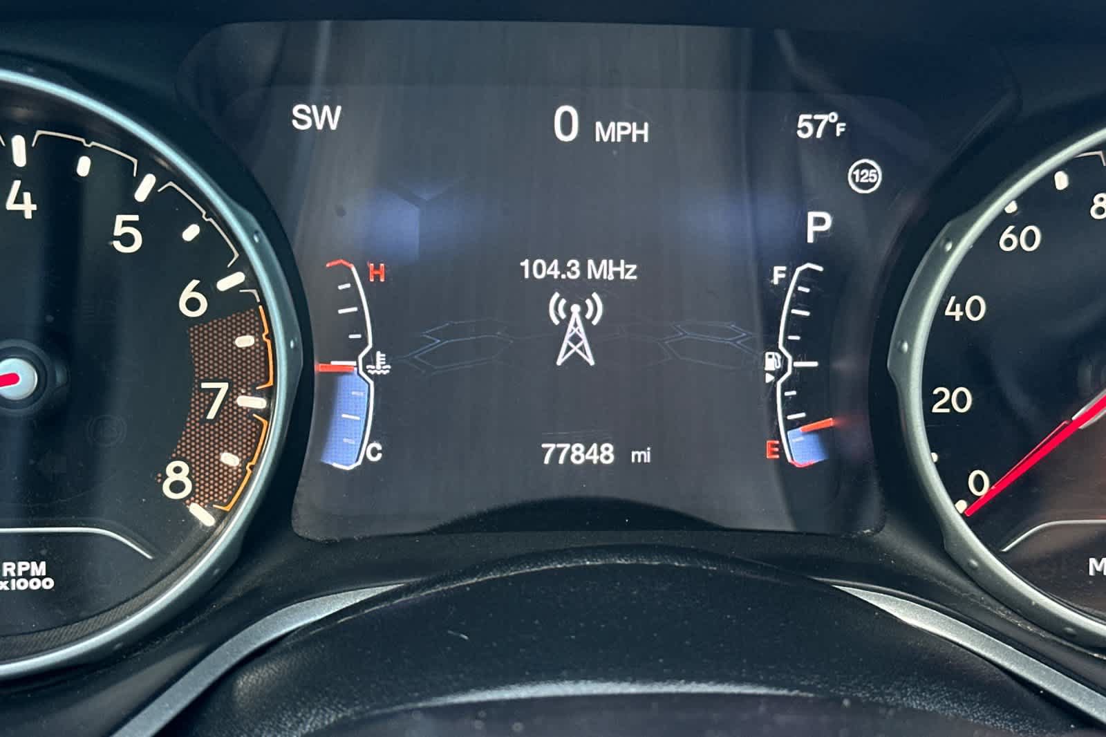 Used 2021 Jeep Compass Latitude w/ Sun and Sound Group AWD/4WD image 29