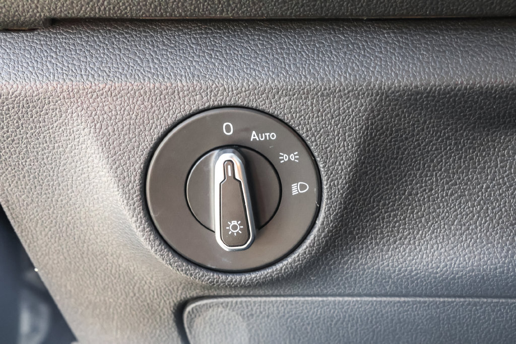 Certified 2024 Volkswagen Jetta SE FWD image 18