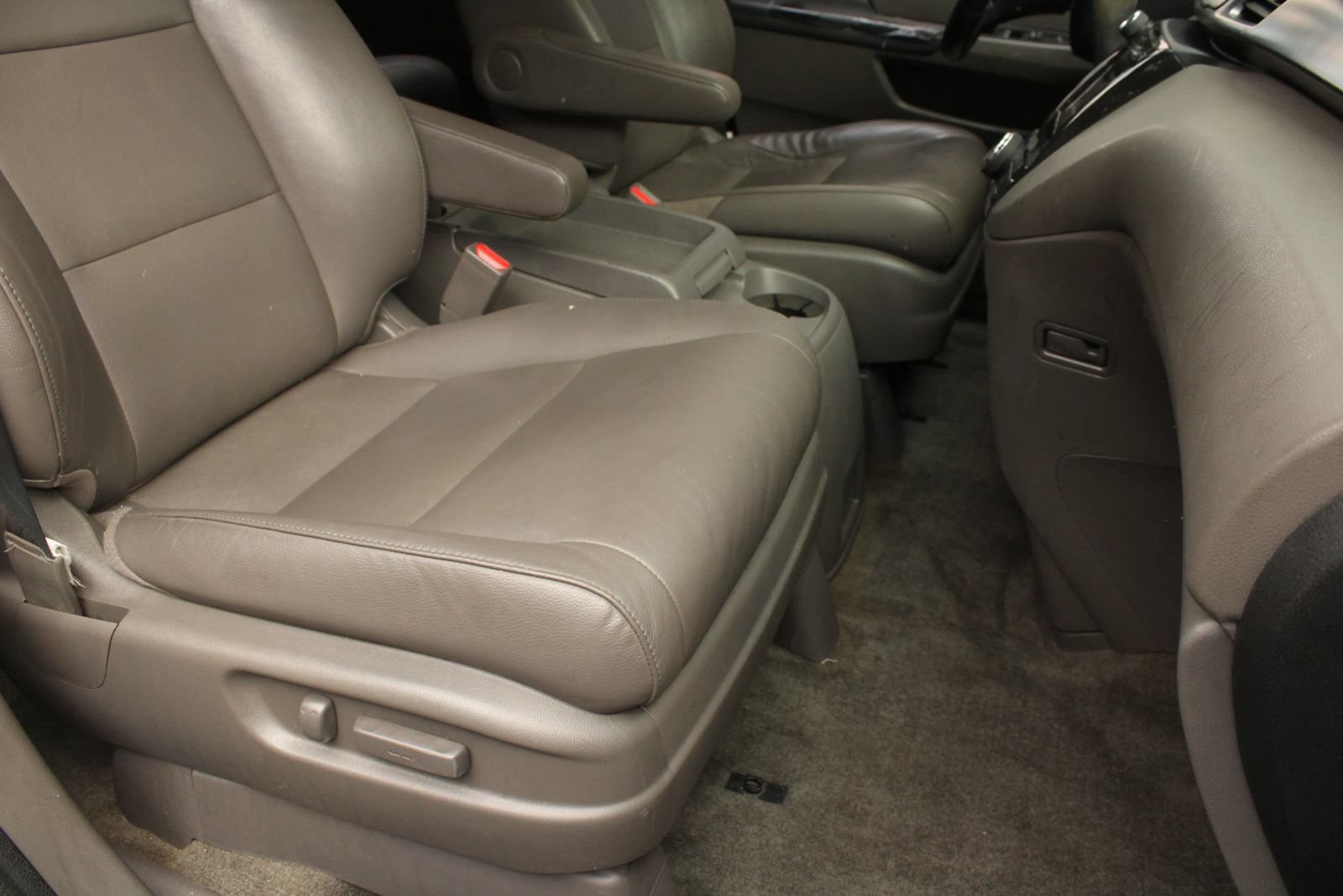 Used 2014 Honda Odyssey Touring image 29
