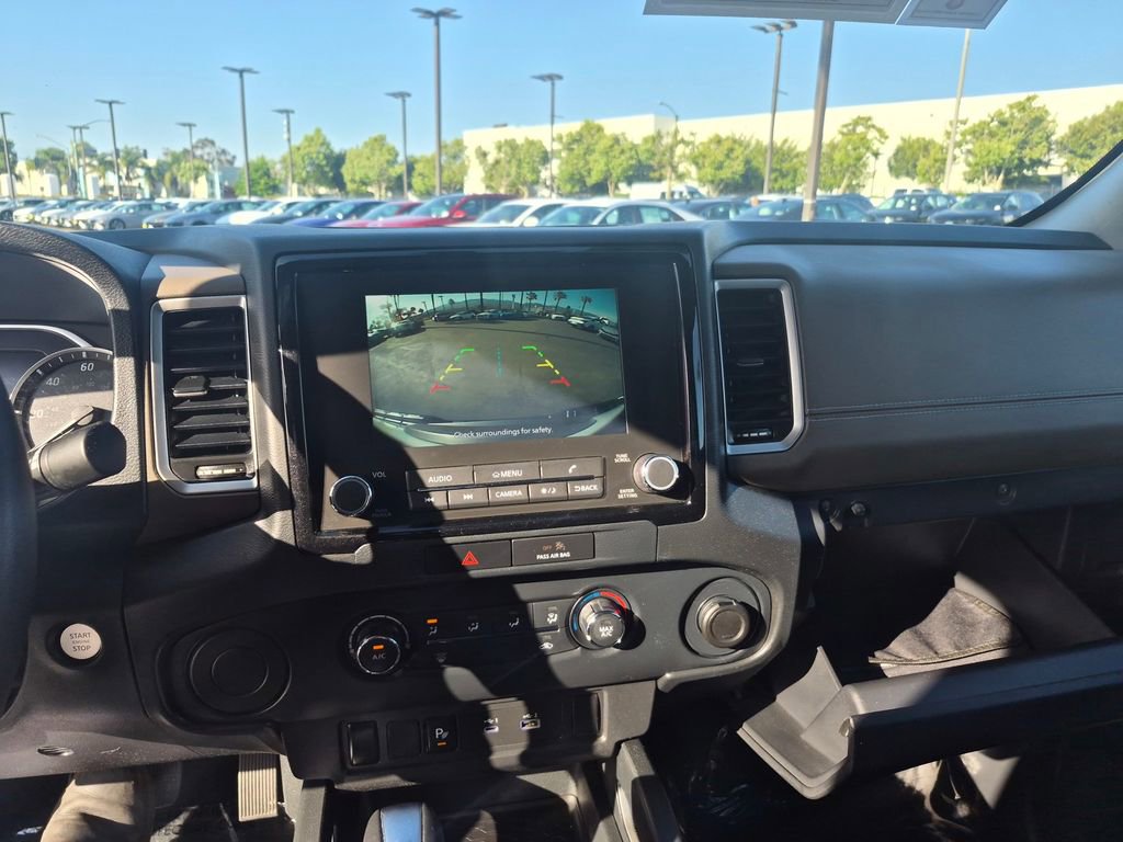 Used 2022 Nissan Frontier SV w/ Technology Package RWD image 20