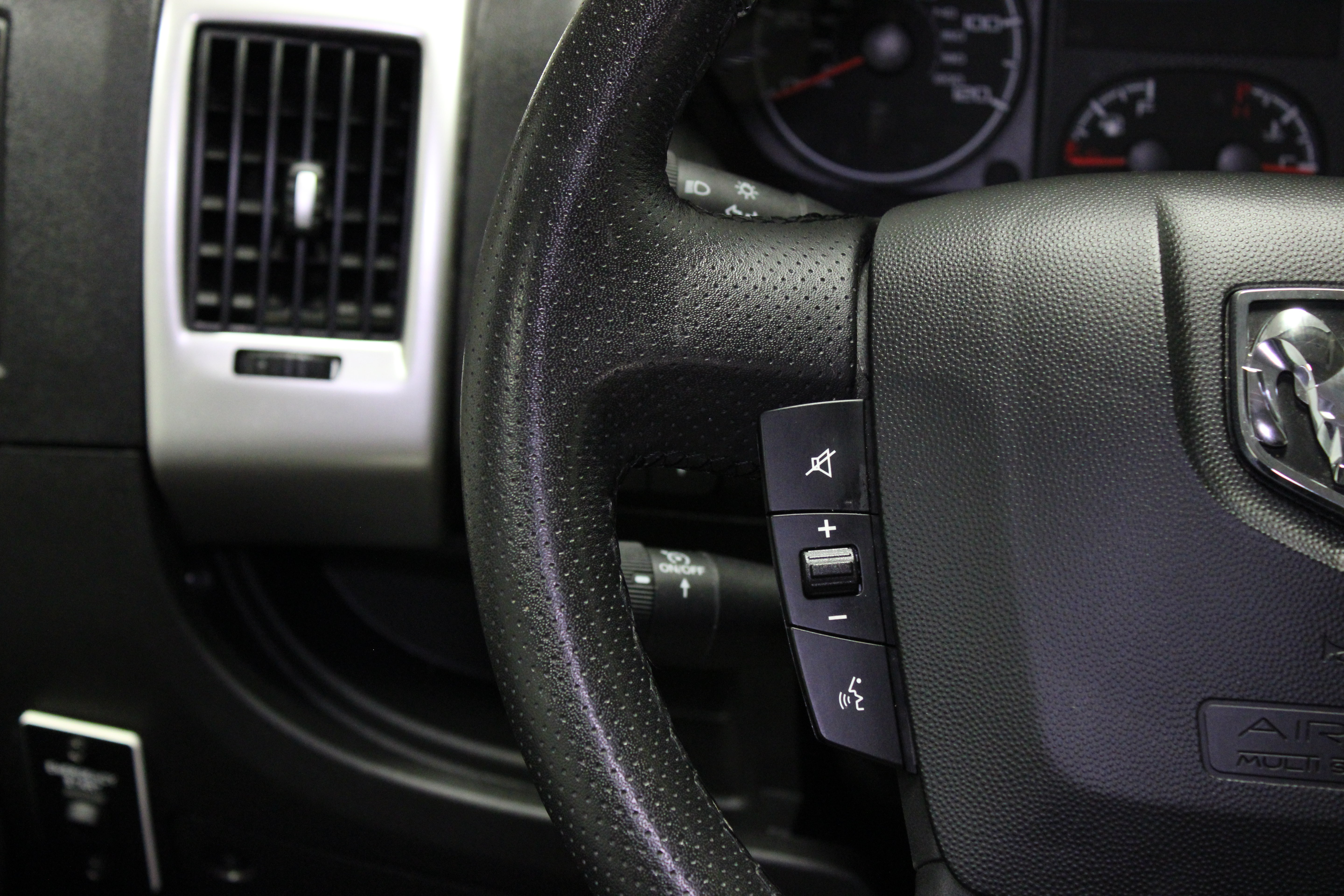 Used 2021 RAM ProMaster 1500 w/ Convenience Group FWD image 28