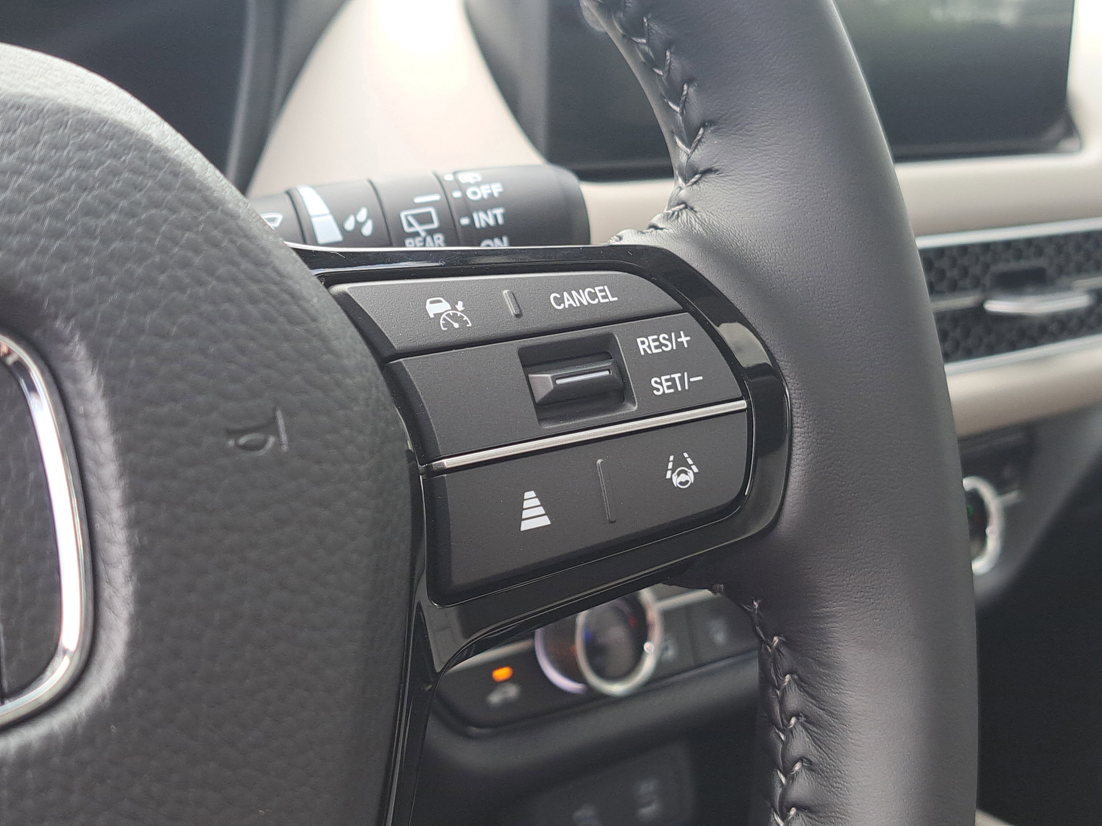 New 2027 Honda HR-V EX-L image 28