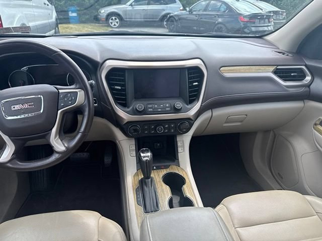 Used 2018 GMC Acadia Denali w/ Technology Package AWD/4WD image 16