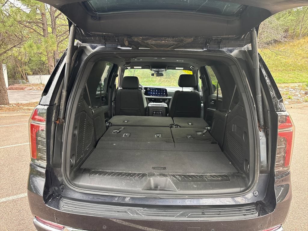 Used 2025 Chevrolet Tahoe LT AWD/4WD image 13